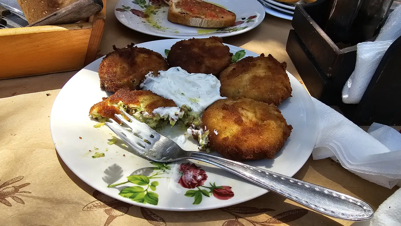 Zucchini fritters with tzatziki
