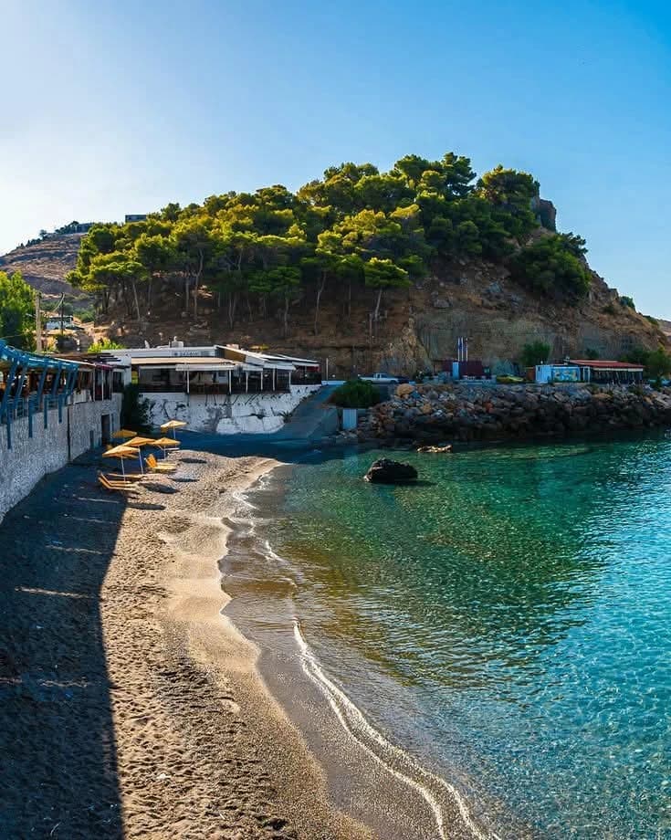 Samaria → Loutro → Sfakia: hiking the gorge and catching the south-coast ferry