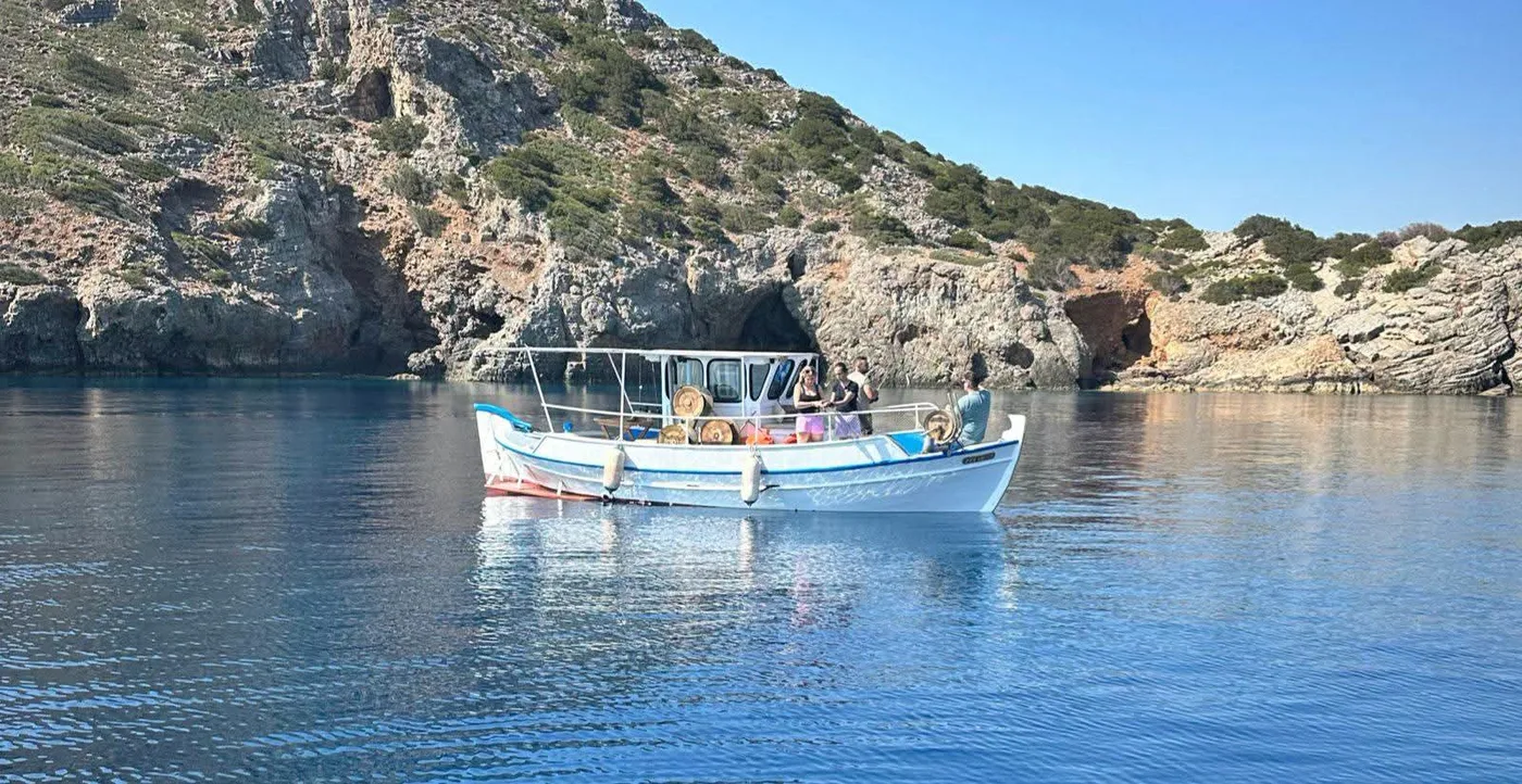 Tour privé en bateau avec skipper Sea Smile Chania au départ du vieux port de La Canée, Crète