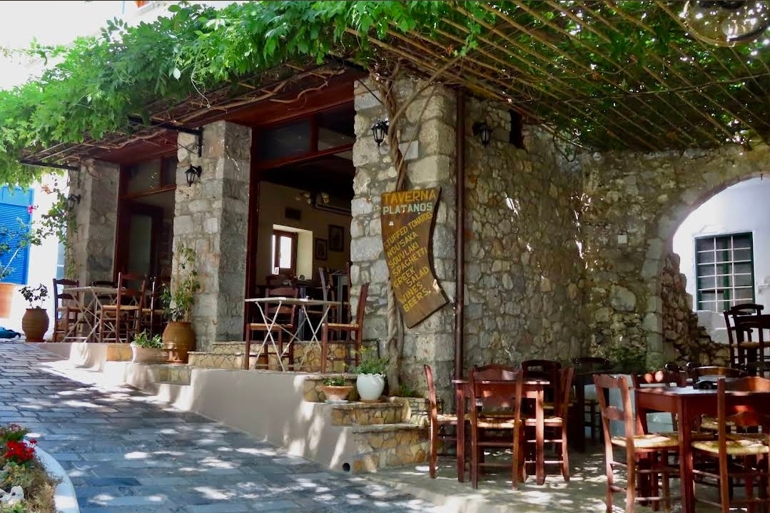 Kritsa — Lunch under the vine